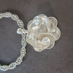 Jessica Simpson necklace